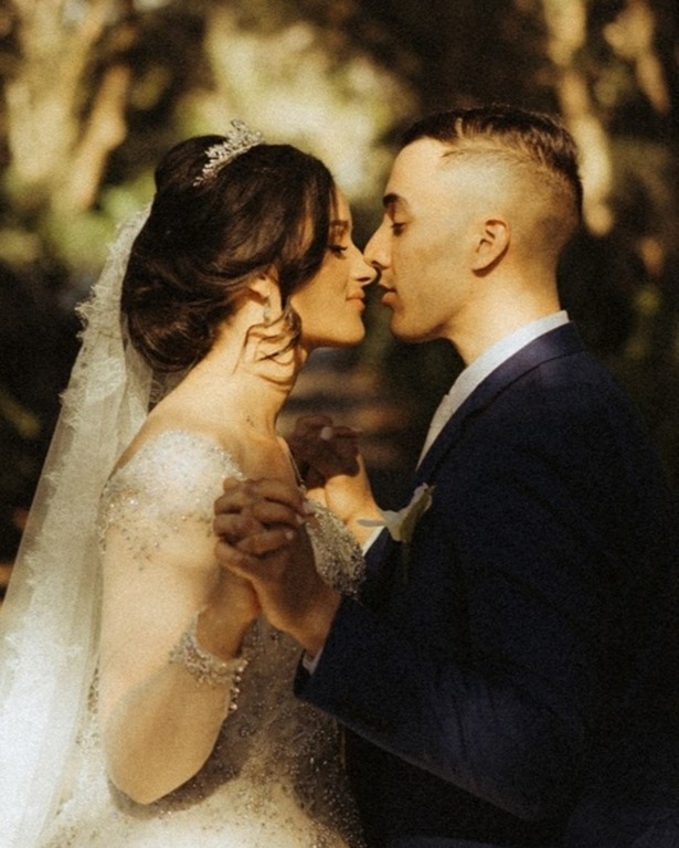 Elegant Edge Hairstylist