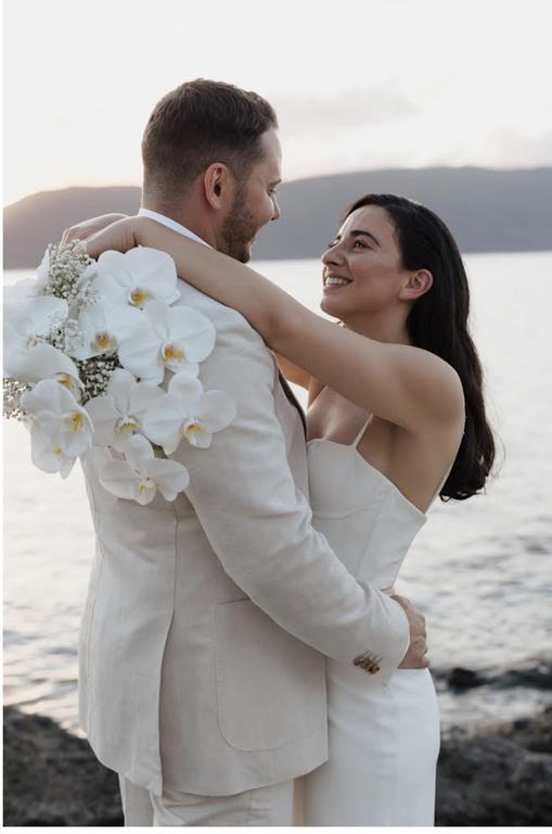 Apricate and Wild Salon