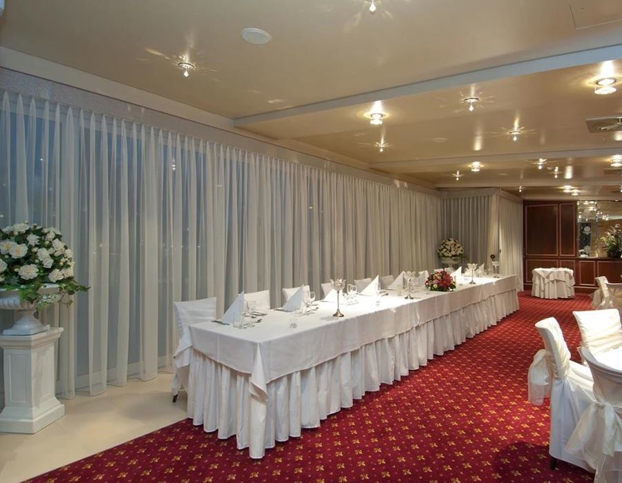 Auchendarroch House and Oak & Iron Taver