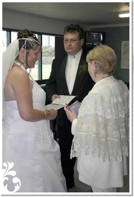 Rosemary Arnold Flying Celebrant