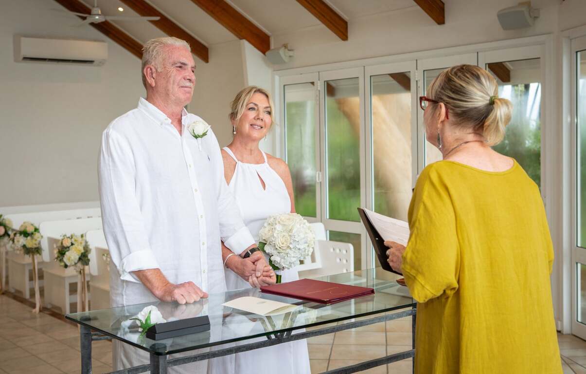 Cairns Weddings - Kay Earl