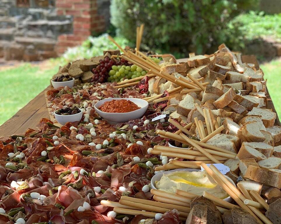 Little Vintage Bar and Van