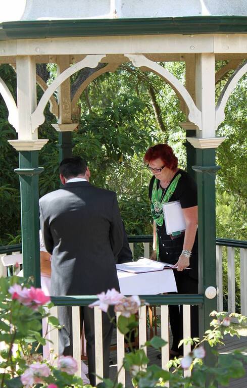 Kerin Woods Civil Celebrant