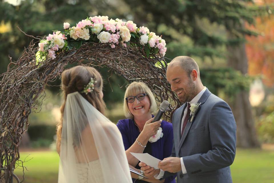 Annie Saunders - Celebrant