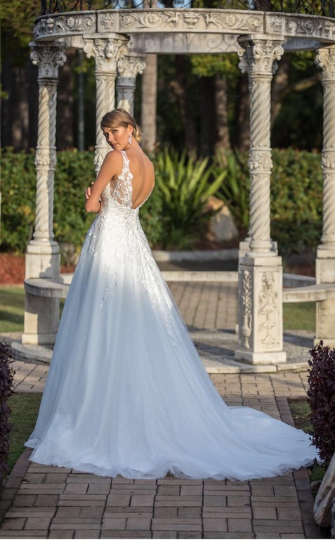 La Belle Bridal