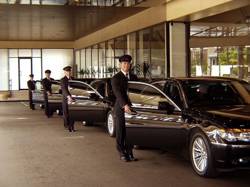 Hughes Chauffeured Cars and Limousines