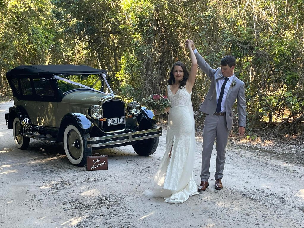 Gold Coast Luxury Vintage Car Hire