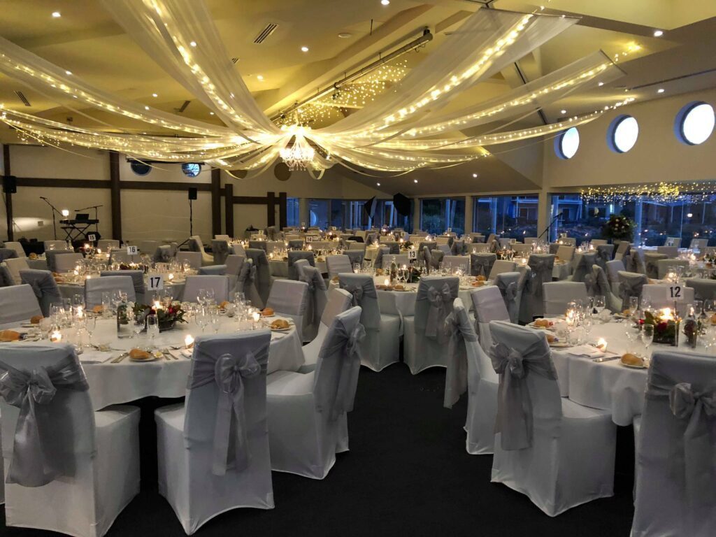 yacht club adelaide restaurant