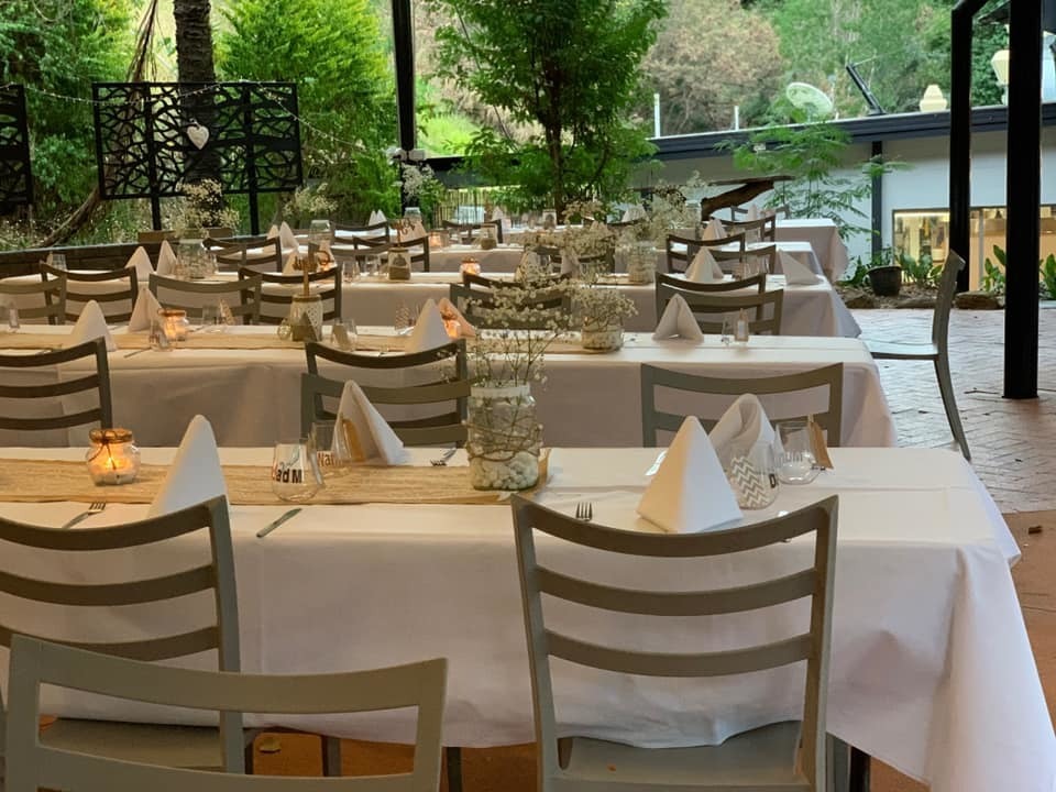 Ellis Beach Bar & Grill