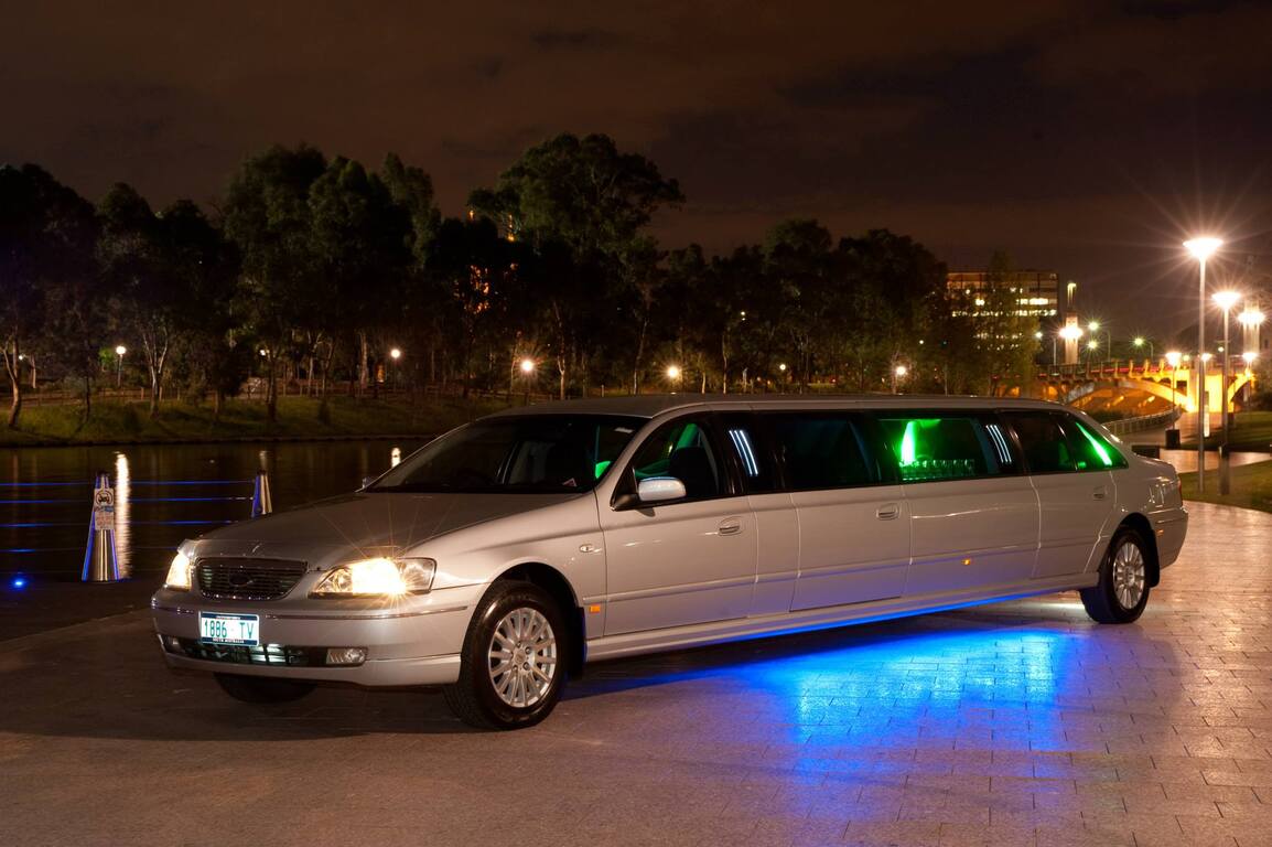 In Vogue Limousines