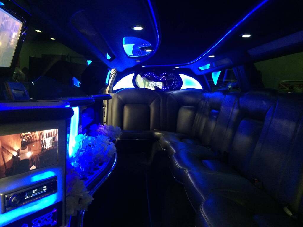 Renaissance Limousines