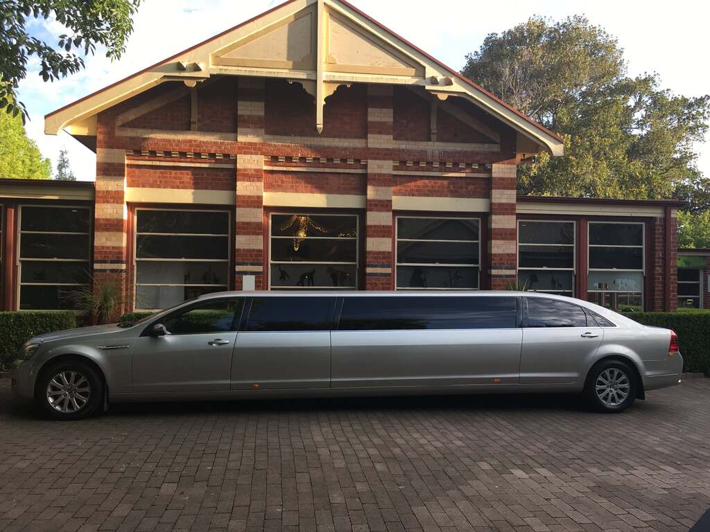 Renaissance Limousines