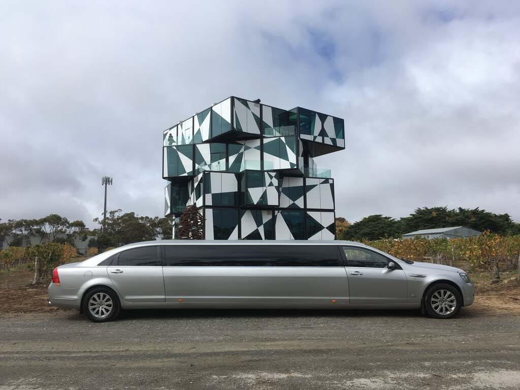 Renaissance Limousines