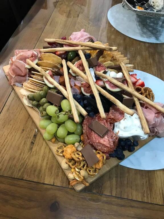 Suzi’s Platterz and Grazing Tables