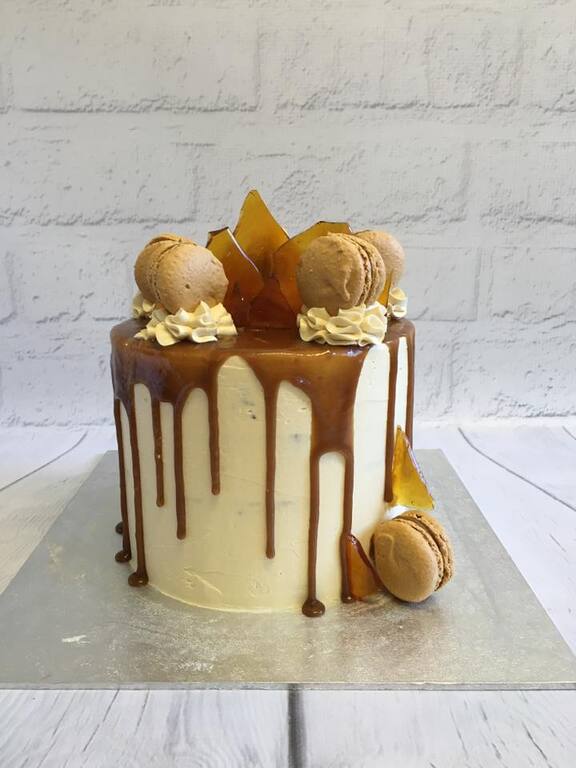 Cat's Creative Cakes