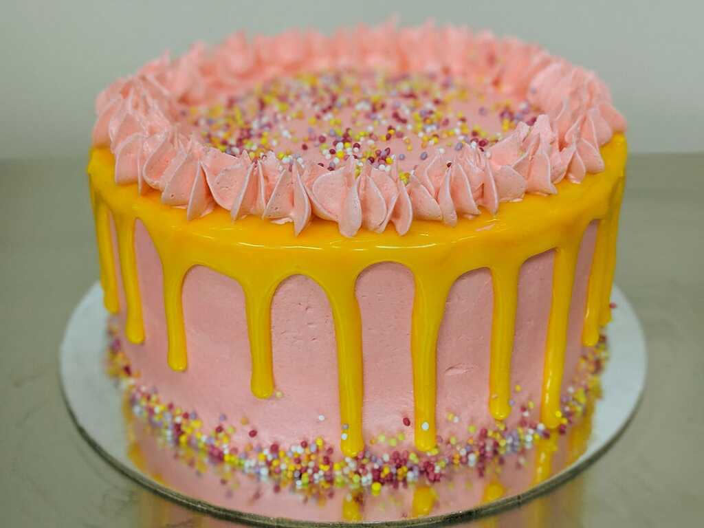 Dream Cakes and Creations