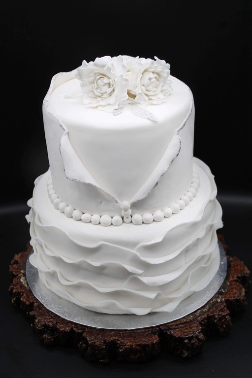 Pretty Petals Cake Creations