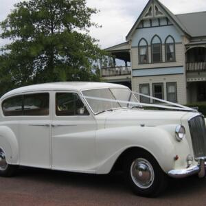 Absolute Vintage Elegance Limousines