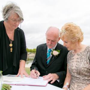 Lexie Gloger - Can Do Ceremonies