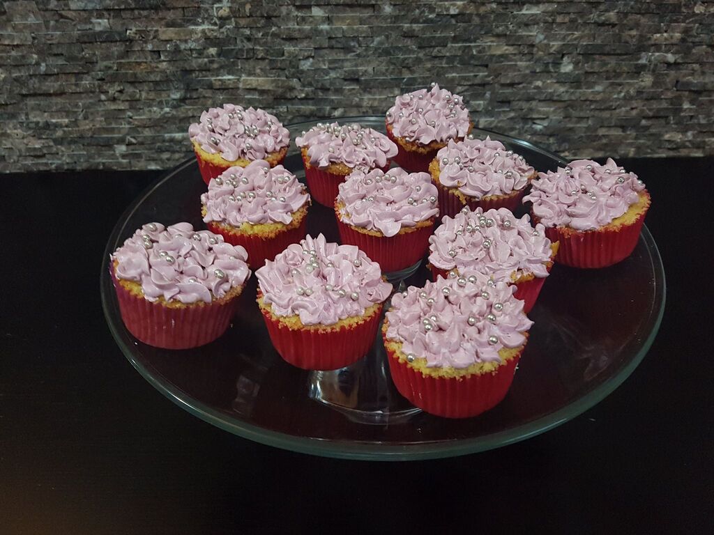 Diveena's Cake House