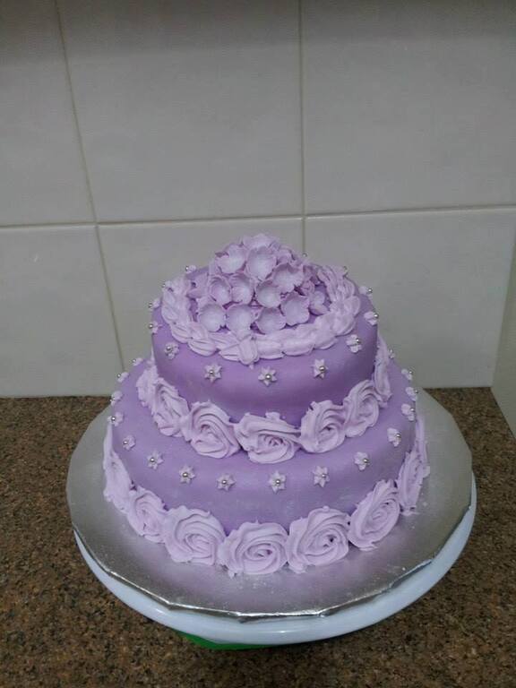 Diveena's Cake House