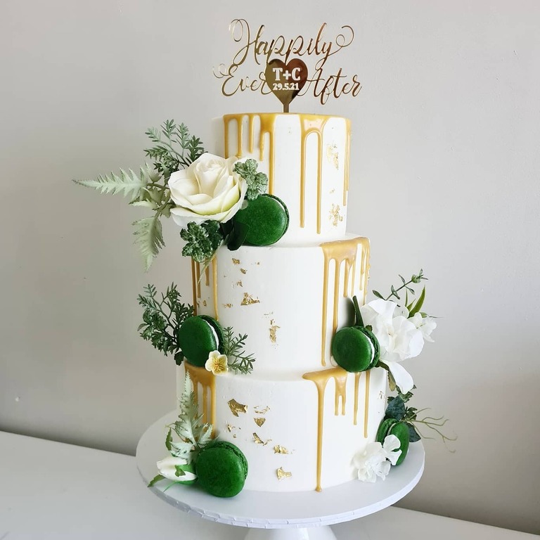 25 Black Wedding Cake Ideas