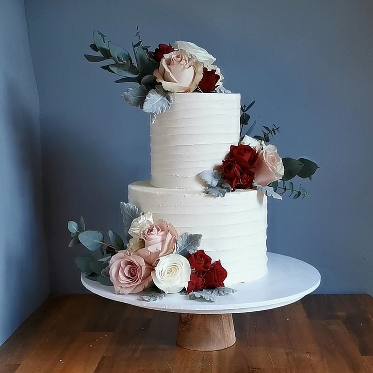 LoveLeigh's Bakery - Cakes - Cairns - Weddinghero.com.au