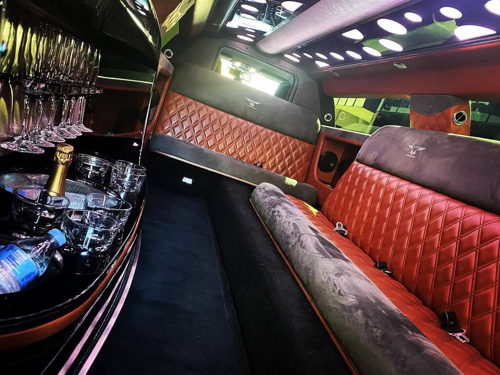 Black Beauty Limousines
