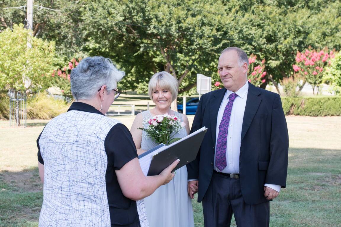 Lisa Joy Teasdale Life Celebrant