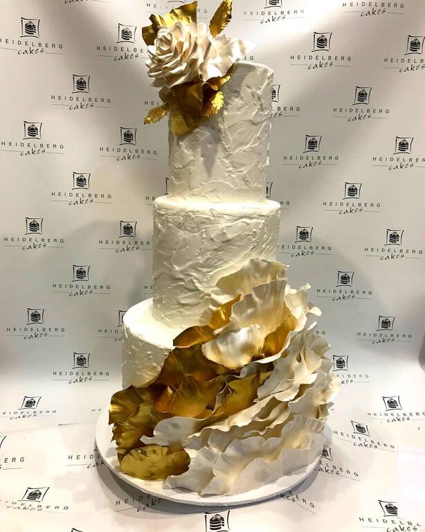 Textured buttercream with Cascading Gold Leaf – Heidelberg Cakes