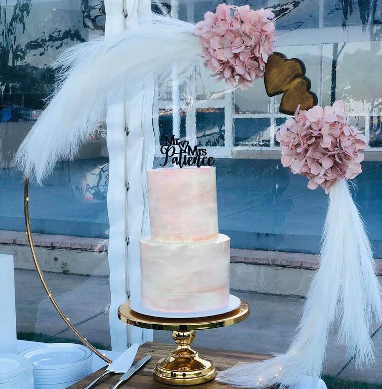 Del’s Cake Designs