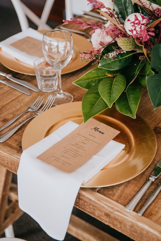 Gunyah Hotel - The Lake View Room