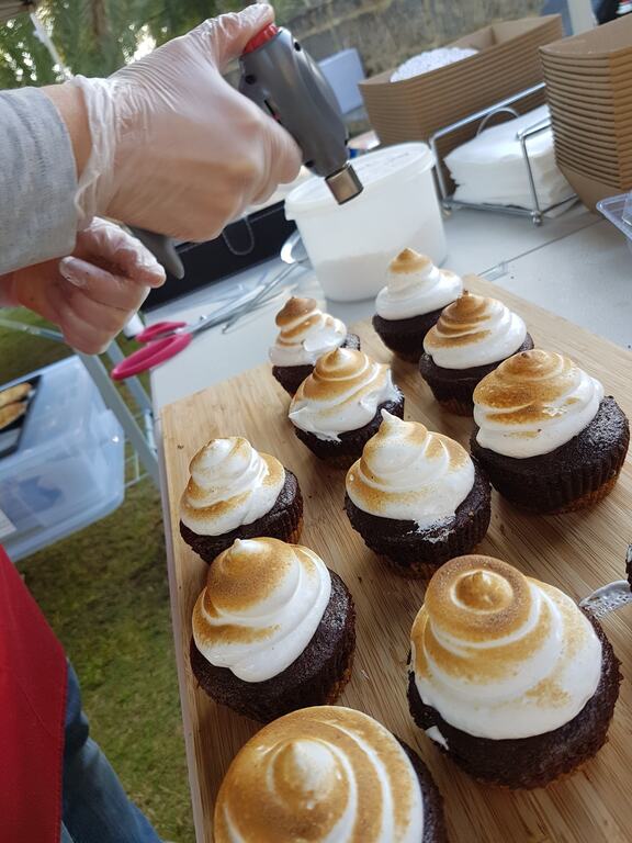 Red Apron Specialty Cakes