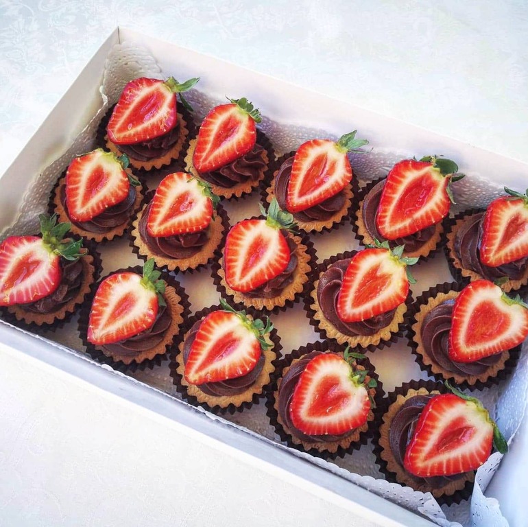 Delicious Romanian Cakes