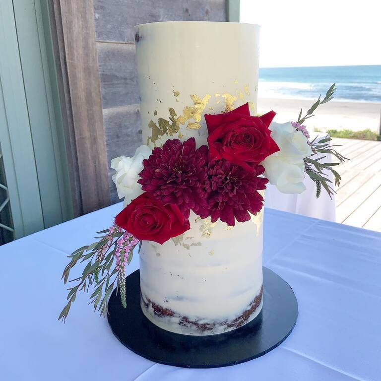 Lil Crumbs Designer Cakes