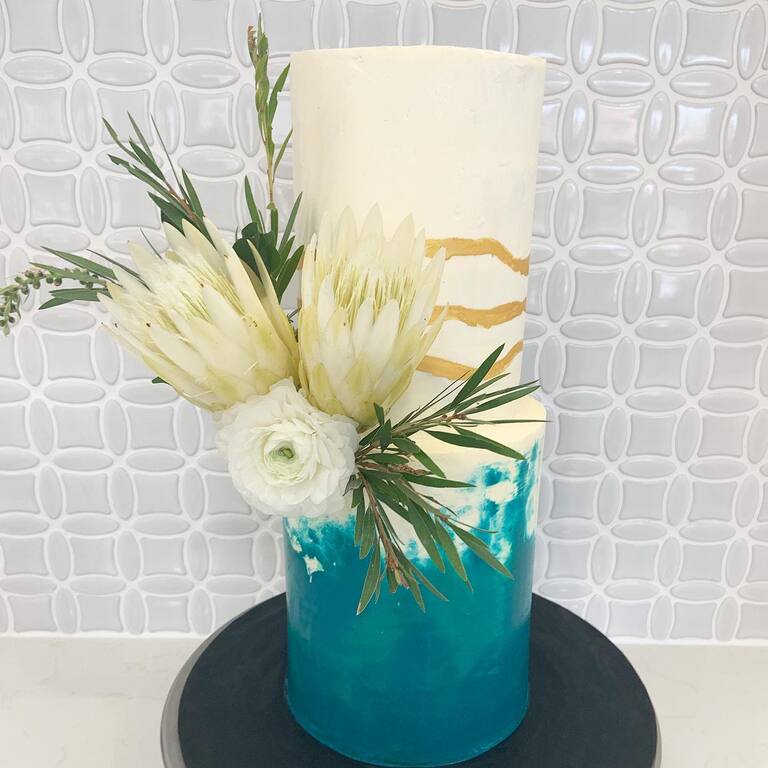 Lil Crumbs Designer Cakes