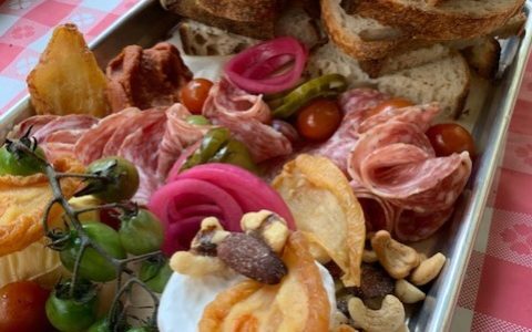 JR's Smokehouse Barbecue