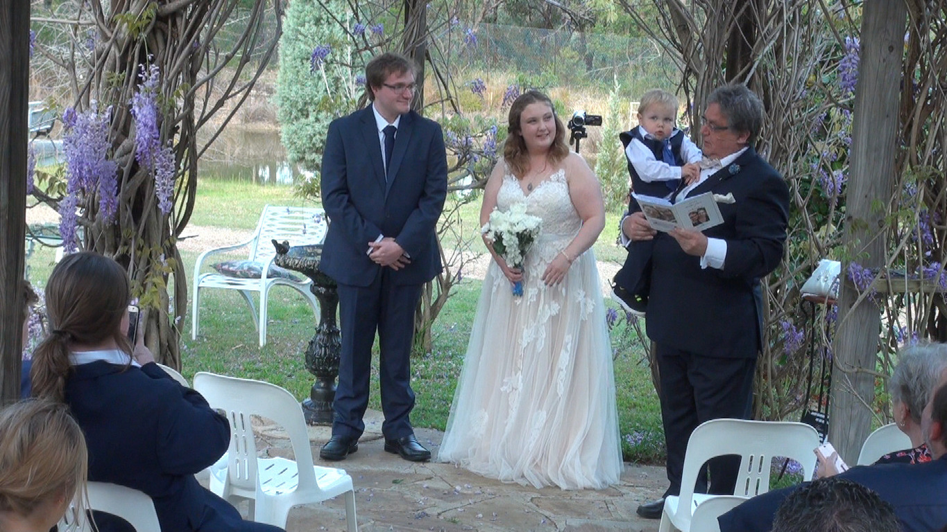 Lou Szymkow - Authorised Celebrant