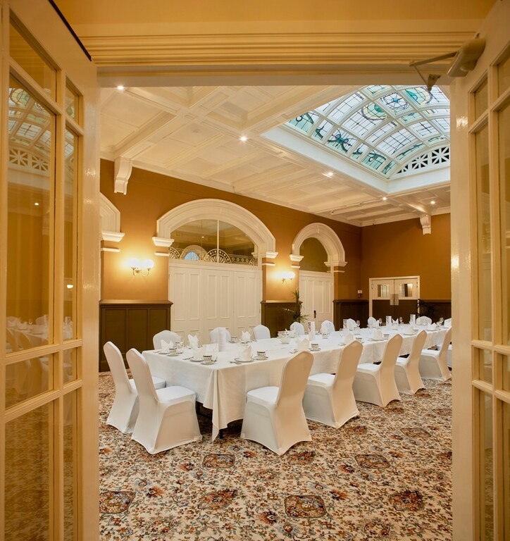 Hadley's Orient Hotel