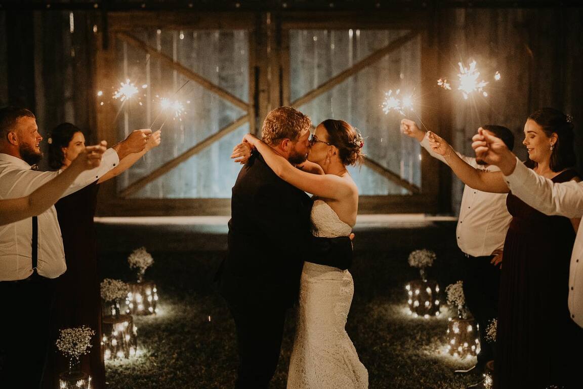 Elite Barn Weddings