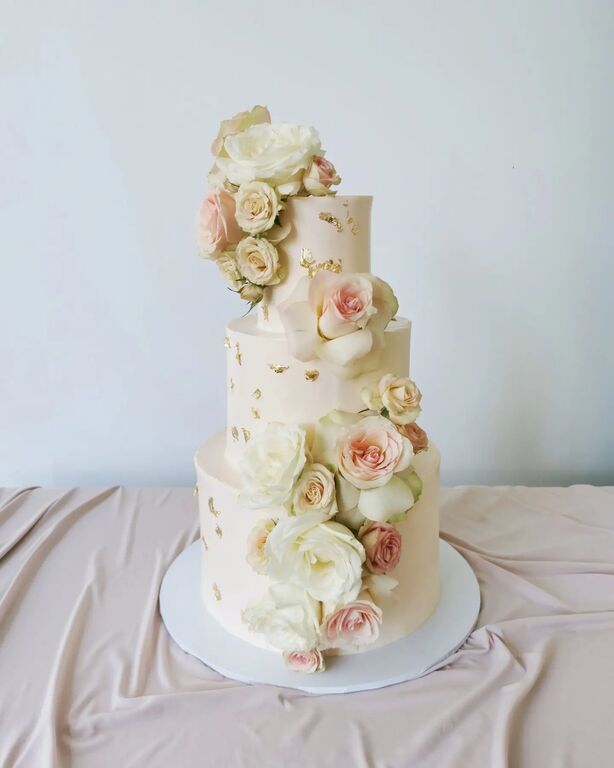 Artisan Cakes - Cakes - Sydney - Weddinghero.com.au