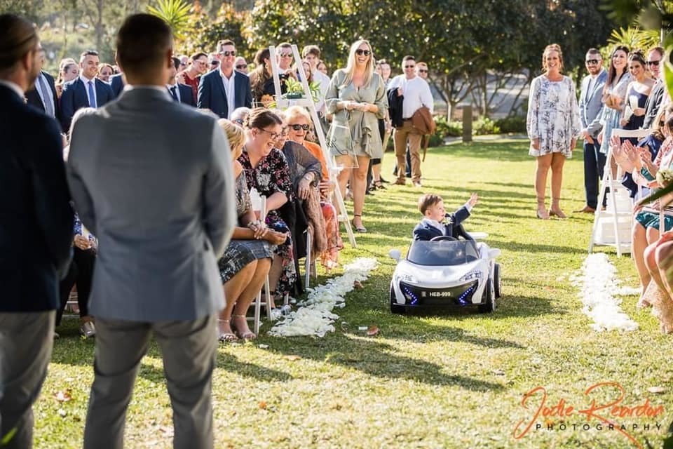 Pullman Magenta Shores