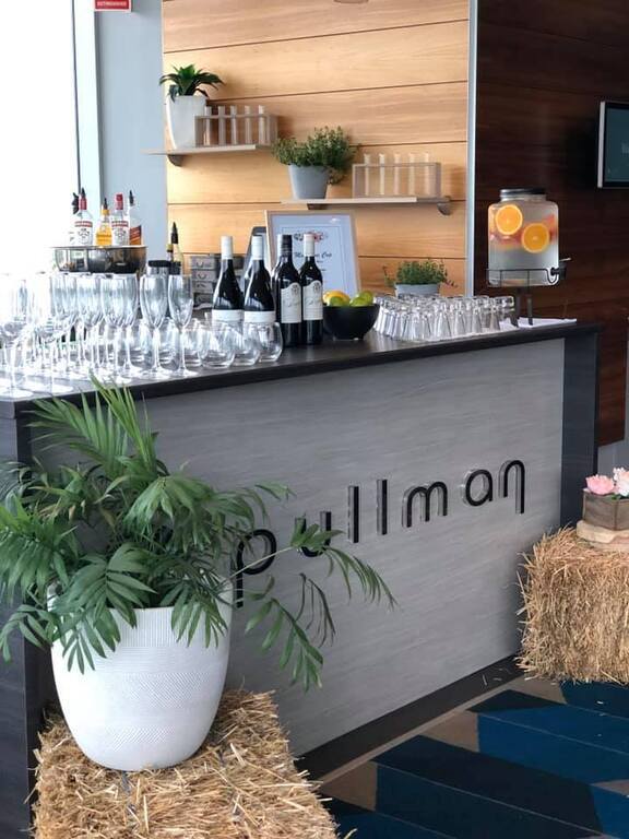 Pullman Magenta Shores